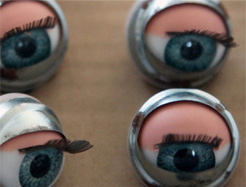 Lisbon doll hospital brings repair to a downtrodden Christmas